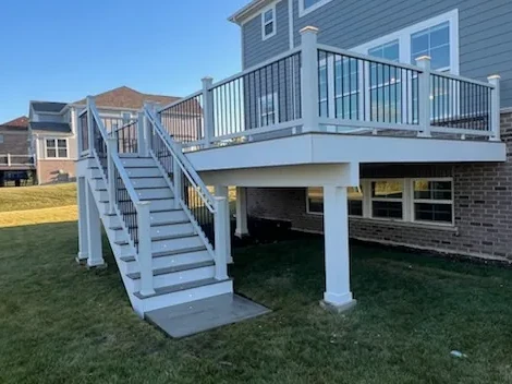 Outdoor Living Deck in Hawthorn Woods: outdoor deck layout
